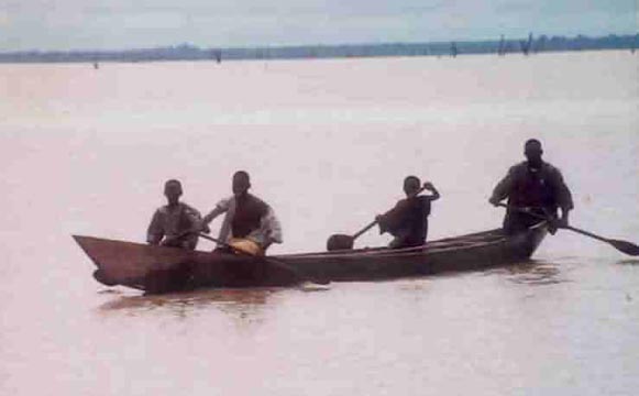 Canoe on the banks of the Daka River